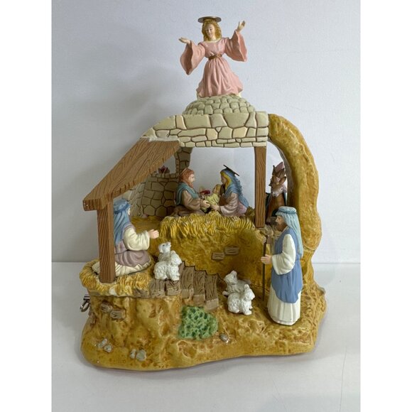 Trim A Home Mistletoe Magic Animated Christmas Musical Animated Musical Nativity - Picture 2 of 13